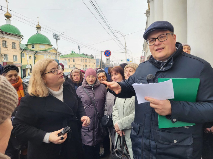 Олег Карнаухов